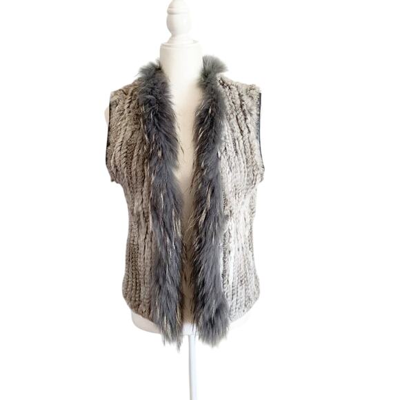 What Goes Around Comes Around Rabbit Fur Vest Small Grey - Picture 3 of 9